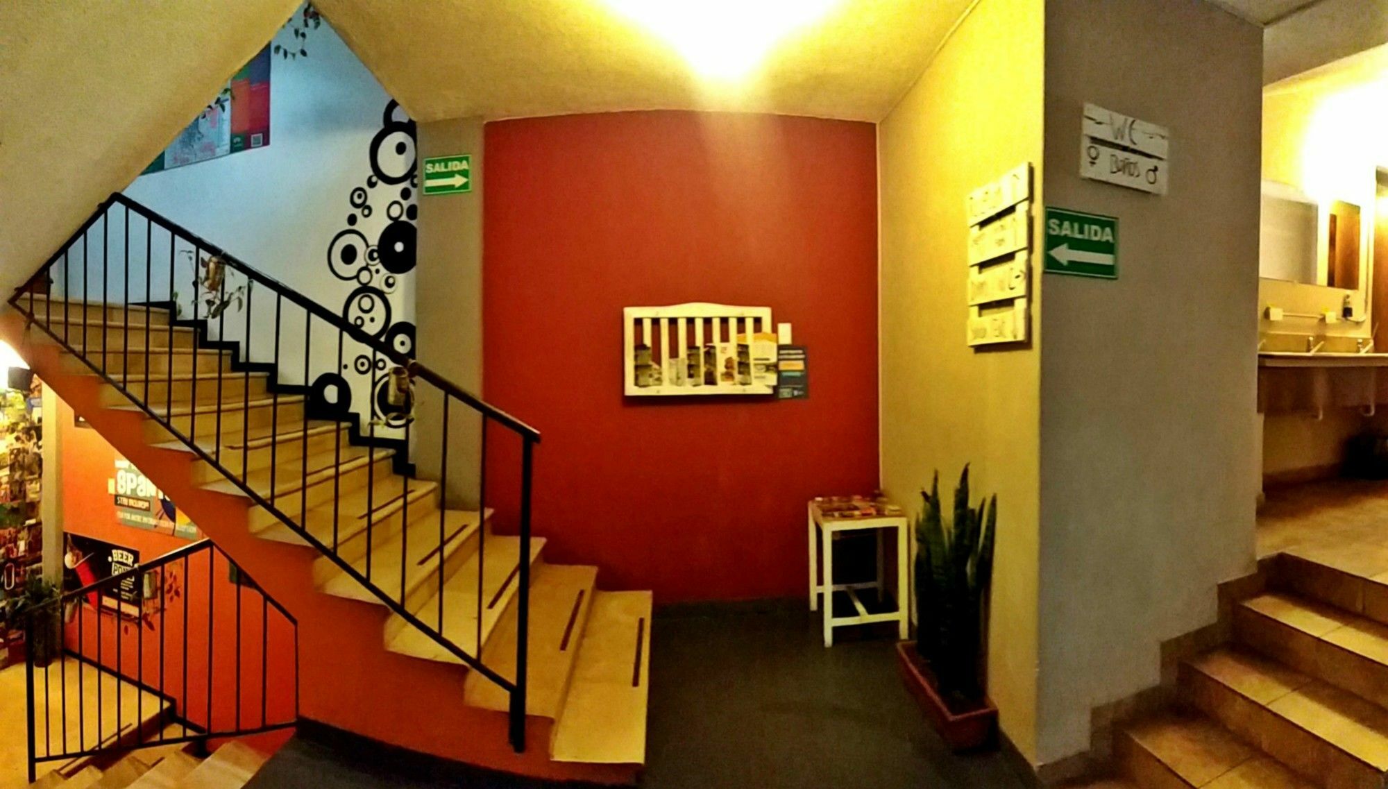Minka Hostel Quito Buitenkant foto